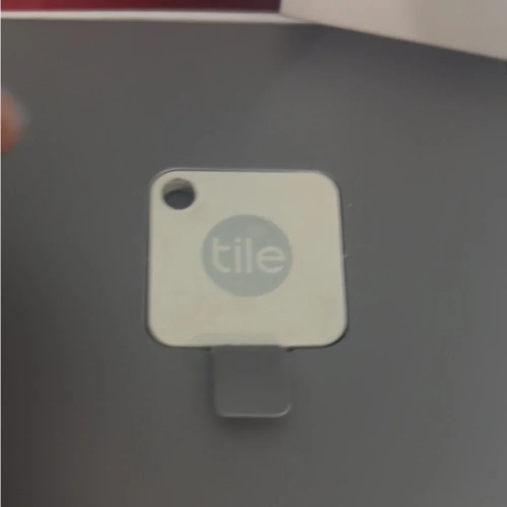 👑✅PRICE FIRM✅ Tile Mate Bluetooth Slim 4Pack Tracker Set-BRAND NEW!
